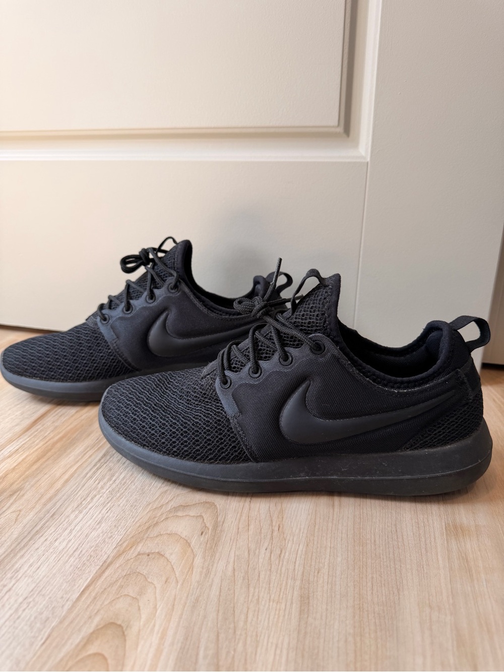 Nike Women’s Black Sneakers